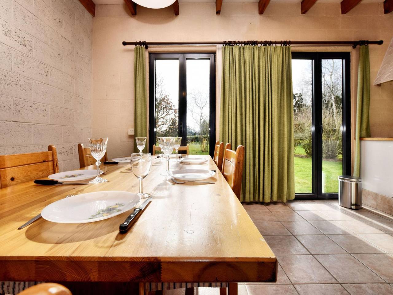 Spacious and attractive holiday home in peaceful setting with beautiful, large garden in Marche-en-Famenne, Province de Luxembourg