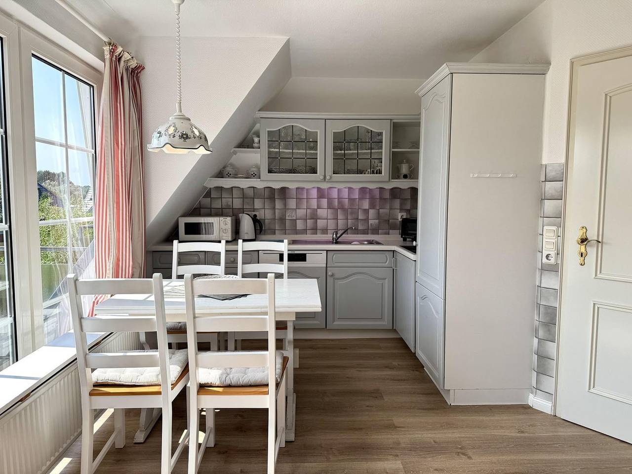 Ganze Wohnung, Gemütliche 3-Zimmer Ferienwohnung für 4 Personen, strandnah in Westerland in Westerland, Sylt (Gemeinde)