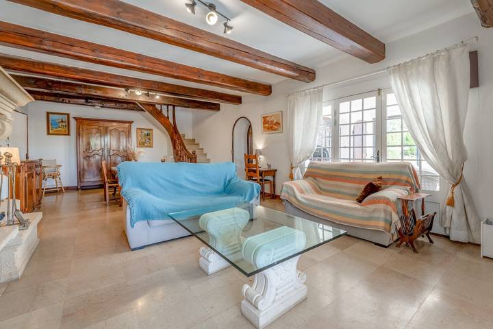 Ferienhaus für 8 Personen, mit Balkon und Garten in Vaucluse - 4
