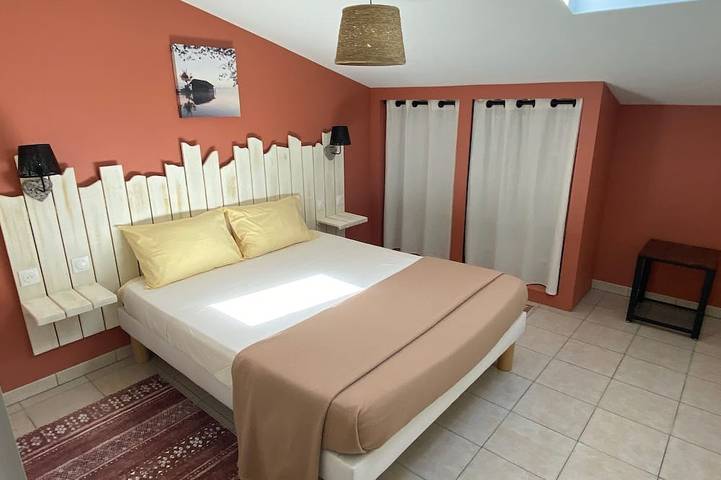 Apartamento de vacaciones para 5 personas, con piscina y jardín - 1