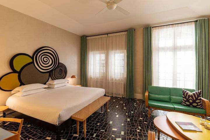 Hôtel pour 4 personnes, avec terrasse, animaux acceptés dans Office De Tourisme D Arles Camargue - 3