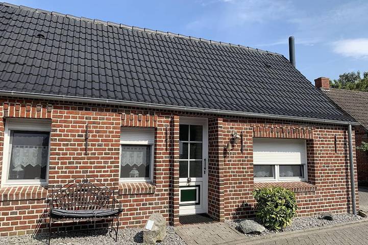 Ferienhaus für 4 Personen, mit Terrasse und Garten