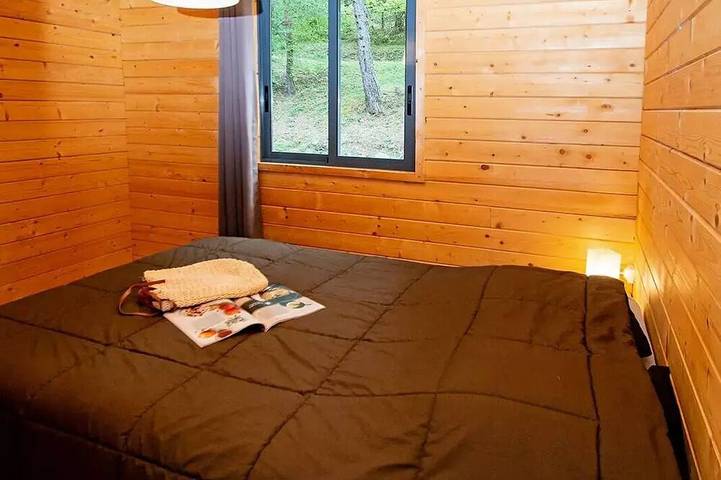 Gîte pour 5 personnes, avec terrasse à La Salle-en-Beaumont - 2