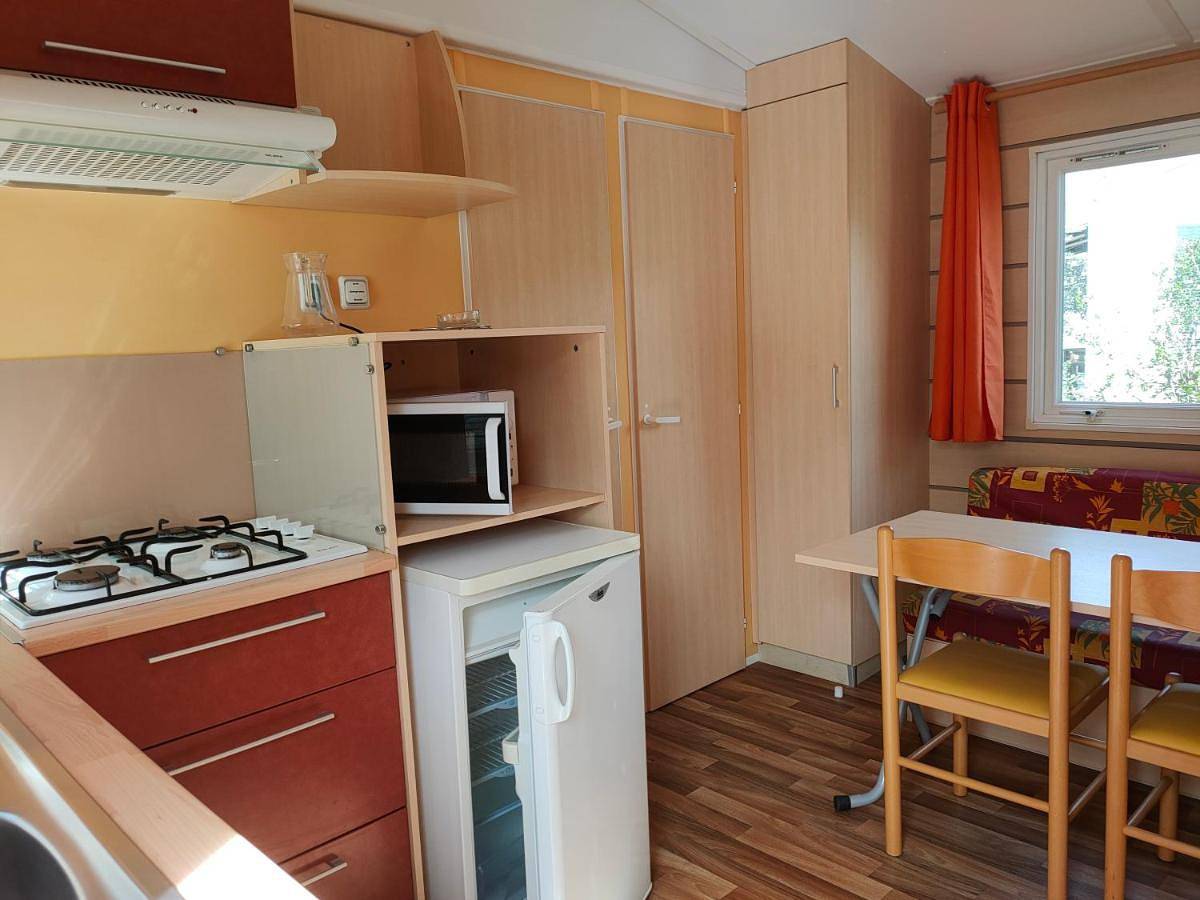 Camping les Oliviers in Oraison, Alpes-de-Haute-Provence