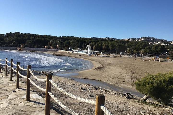 Ferienwohnung für 4 Personen, mit Balkon und Garten in Moraira