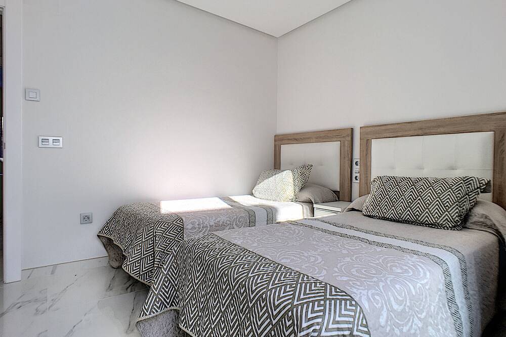 Villa con piscina privada, wifi gratuito, jacuzzi, terraza en la azotea in Roda Golf, San Javier