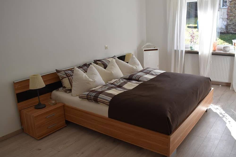 Ganze Wohnung, Ferienwohnung Hubertusklause - 3-Bettwohnung in Montabaur, Lahn-Taunus