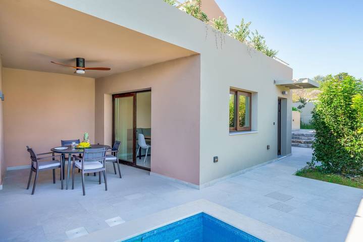 Location de vacances pour 2 personnes, avec jardin, adapté aux familles dans Vámos - 3