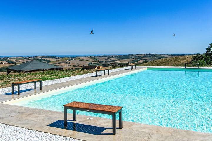 Appartement de vacances pour 6 personnes, avec Piscine à San Giorgio di Pesaro