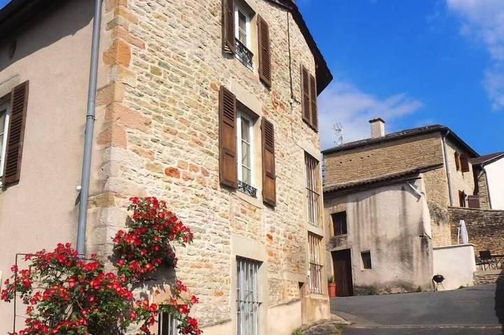 Location de vacances pour 4 personnes dans Davayé