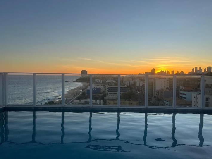 Casas e apartamentos de temporada para 2 pessoas, com piscina e vista e ainda terraço em Salvador