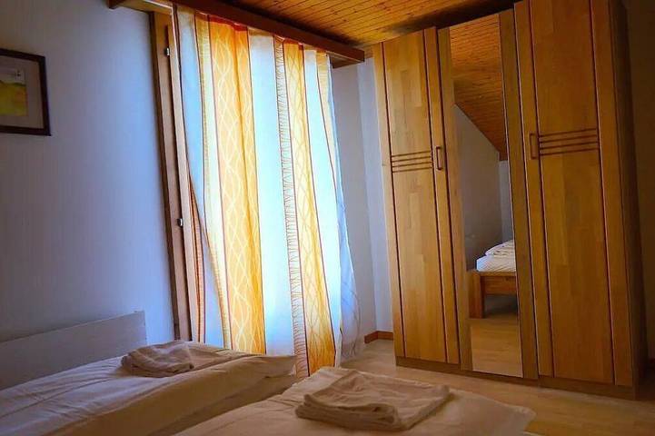 Gîte pour 4 personnes, avec jardin et balcon, animaux acceptés à Sigriswil - 3