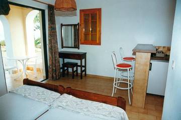 Apartment for 3 People in Kavos, Corfu, Photo 4