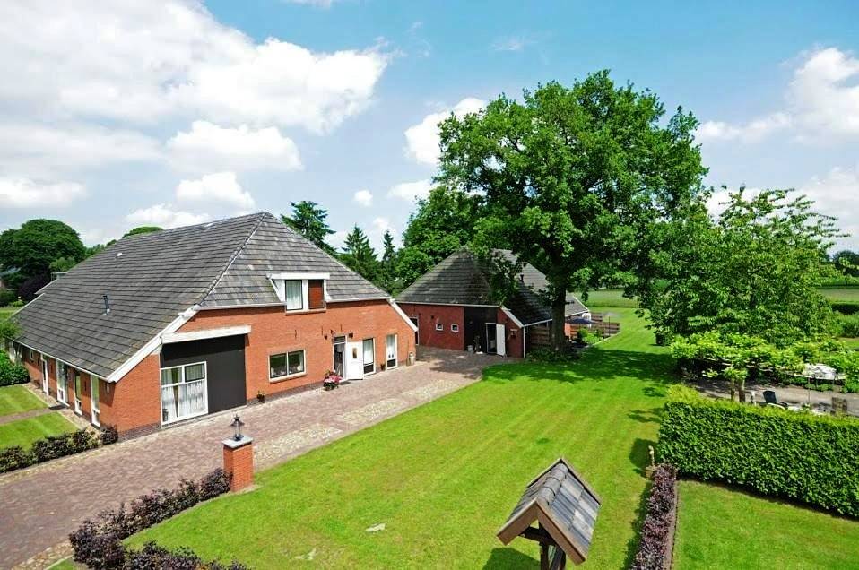 Deluxe Double or Triple Room with Bathroom and Terrace in Drenthe