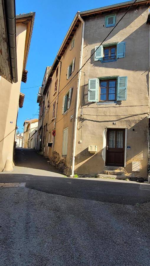 Two-Bedroom House in Boën-sur-Lignon, Montbrison