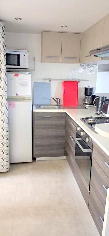 Location de vacances pour 4 personnes, avec terrasse et bassin pour enfant ainsi que piscine et vue, animaux acceptés à Bias - 3