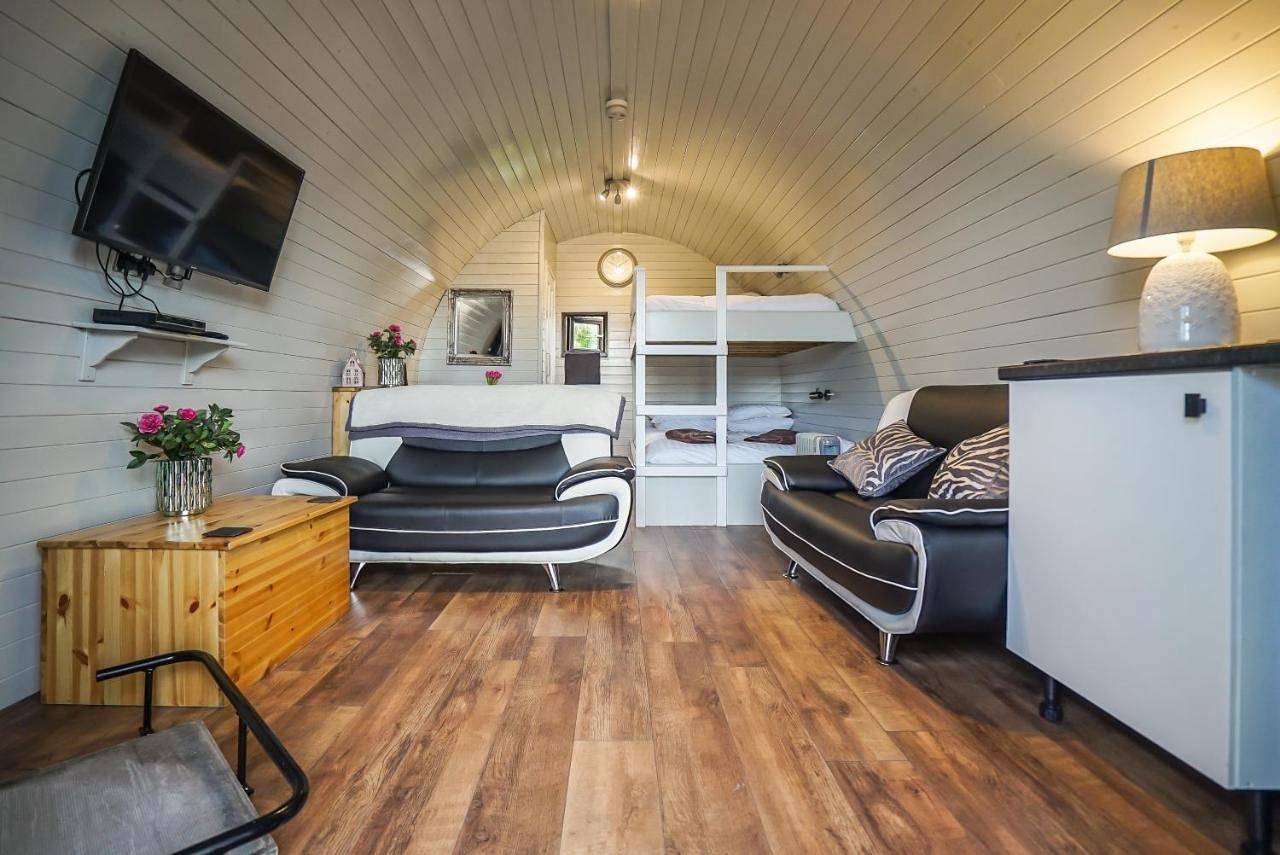 Deluxe Family Room in Cheshire West and Chester