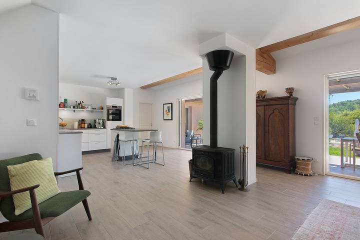 Villa 'Maison Mennoise' con piscina in Tourrettes, Region de Draguignan