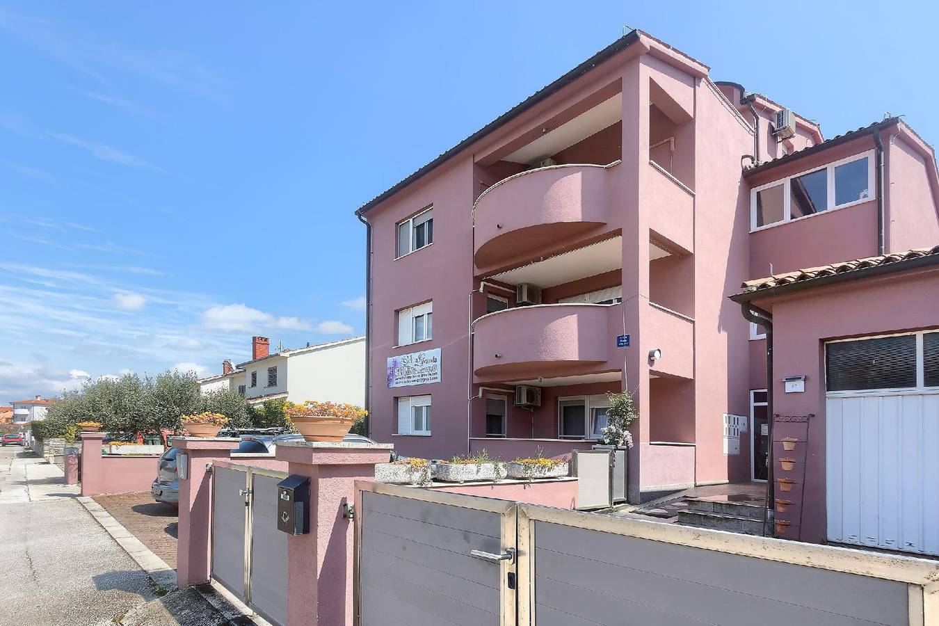 Entire holiday apartment, Gemütliche Ferienwohnung 3 in Valbandon, Southcoast Istria