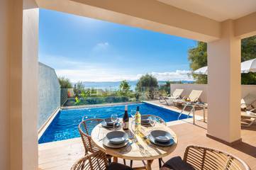 Villa pour 4 Personnes dans Mparmpati, Corfou, Photo 1