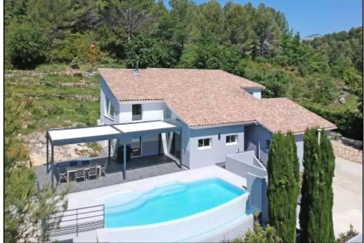 Villa for 10 people, with pool and garden - 1