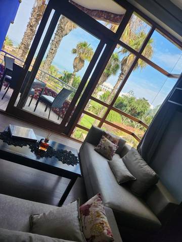 Gîte pour 2 personnes, avec vue et balcon dans Dar Bouazza