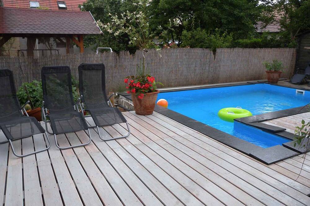 Ganze Wohnung, Ferienwohnung mit Pool, Klimaanlage und Waschmaschine in Siofok, Siófok und Umgebung