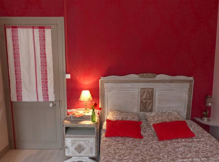 Gîte pour 6 personnes, avec terrasse et jardin