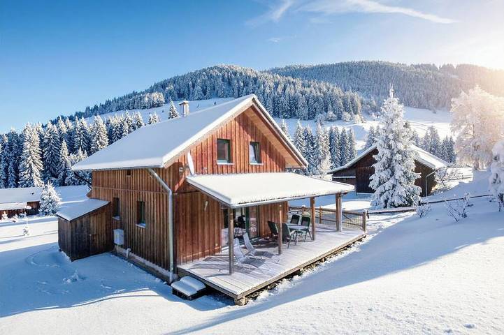 Ferienhaus für 9 Personen, mit Garten und Terrasse sowie Sauna