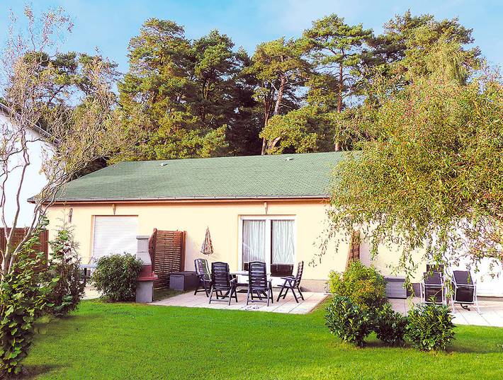 Ferienhaus für 4 Personen, mit Garten und Terrasse in Zempin