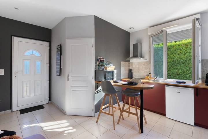 Entire studio, Countryside Studio in Saint-Julien-de-Lampon, Quercy