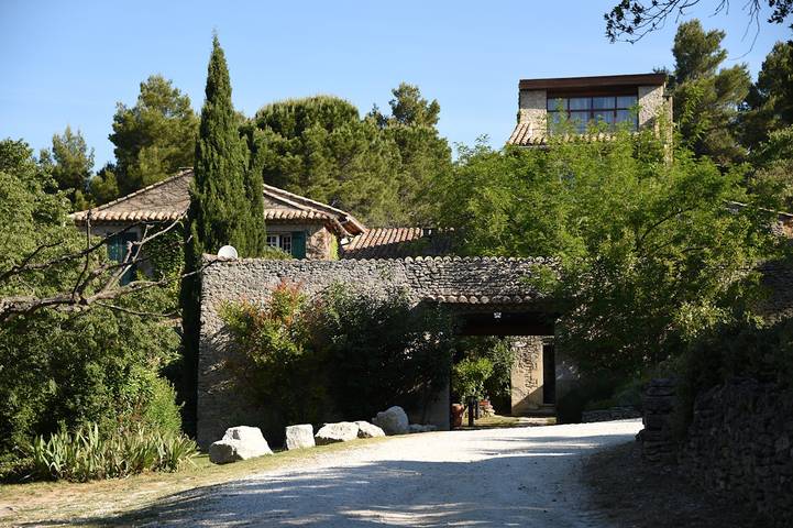 Gîte pour 5 personnes, avec jardin ainsi que piscine et terrasse, animaux acceptés à Saumane-de-Vaucluse - 4