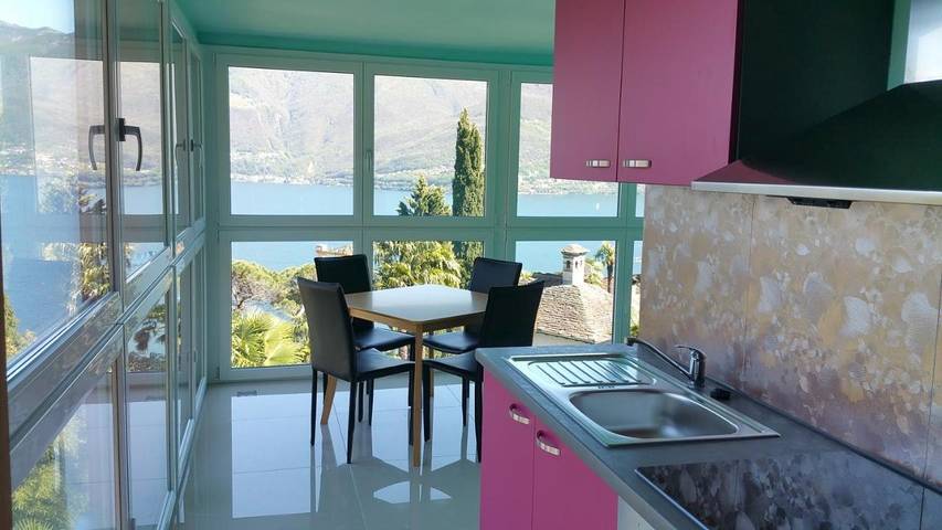 Maison d’hôte pour 3 personnes, avec terrasse et vue sur le lac ainsi que jardin et vue dans Tessin - 4