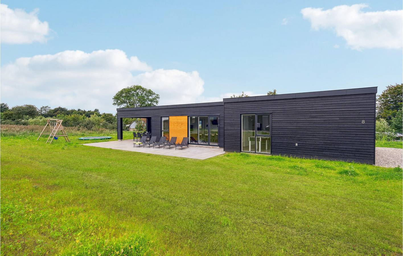 Feriehus for 10 personer med terrasse in Limfjord in Westjütland