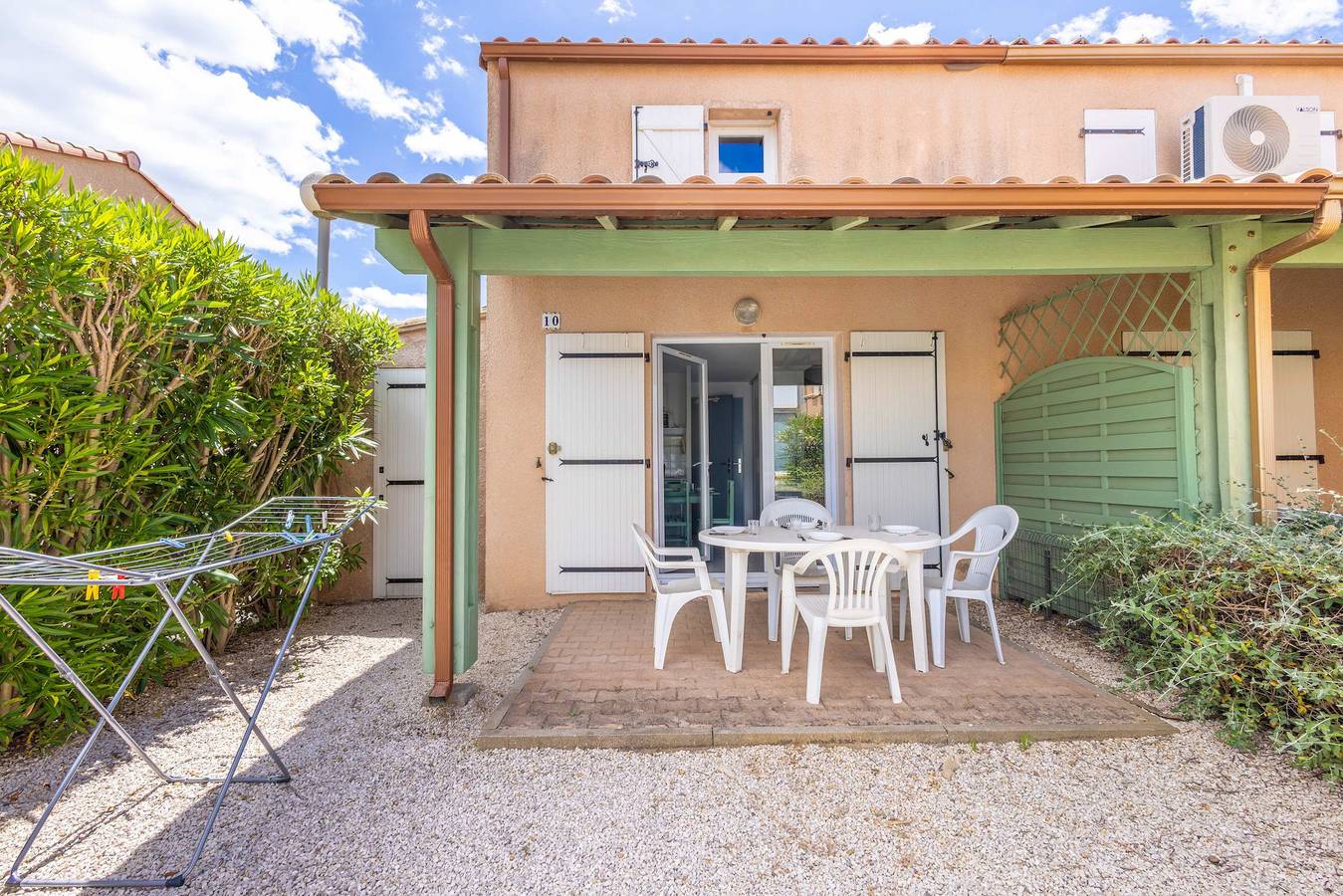 Les Soleillades – Cosy Holiday Cottage in Vendres, Mediterranean Coast (France)