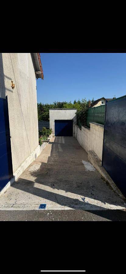 Location de vacances pour 10 personnes, avec jardin à Bourges - 4