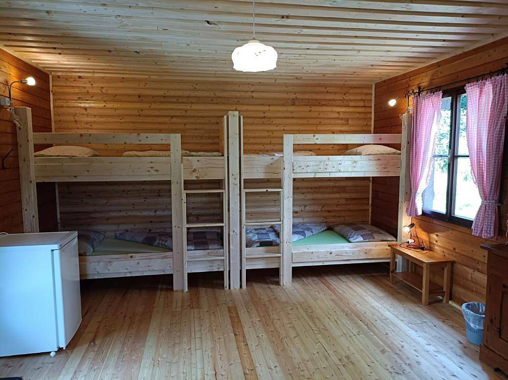 Ολόκληρο το διαμέρισμα διακοπών, Berghütte mit Privatem Naturschwimmteich - Berghütte mit Terrasse (1000 Kraut Haus) in Donau Niederösterreich