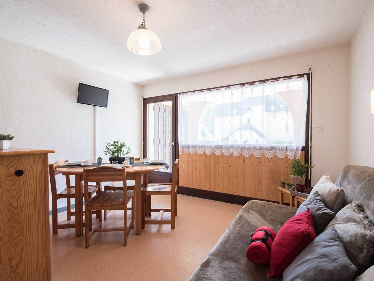 Ganze Wohnung, Gemütliche Ferienwohnung für 6 Personen, ruhig, nahe Zentrum von Saint Lary Village in Saint-Lary-Soulan, Nationalpark Pyrenäen
