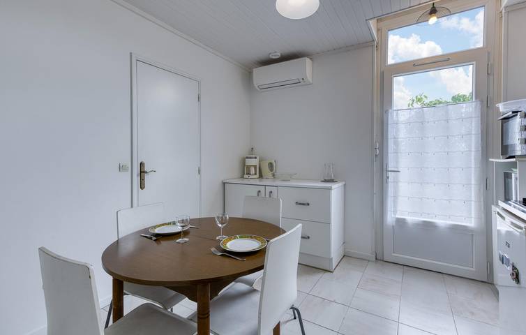 Ferienhaus für 2 Personen, mit Terrasse und Garten in La Rochelle - 4