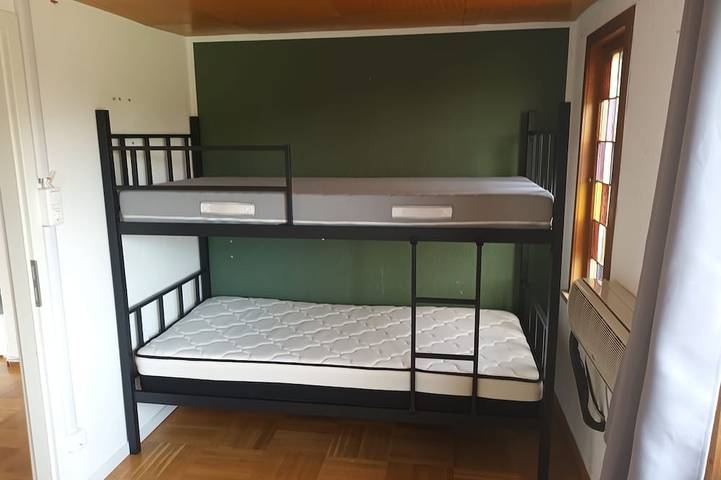 Ganze Wohnung, 3 Zimmer 1.Og 100qm Wintergarten Dachterrasse super Badezimmer in Tangstedt, Kreis Stormarn
