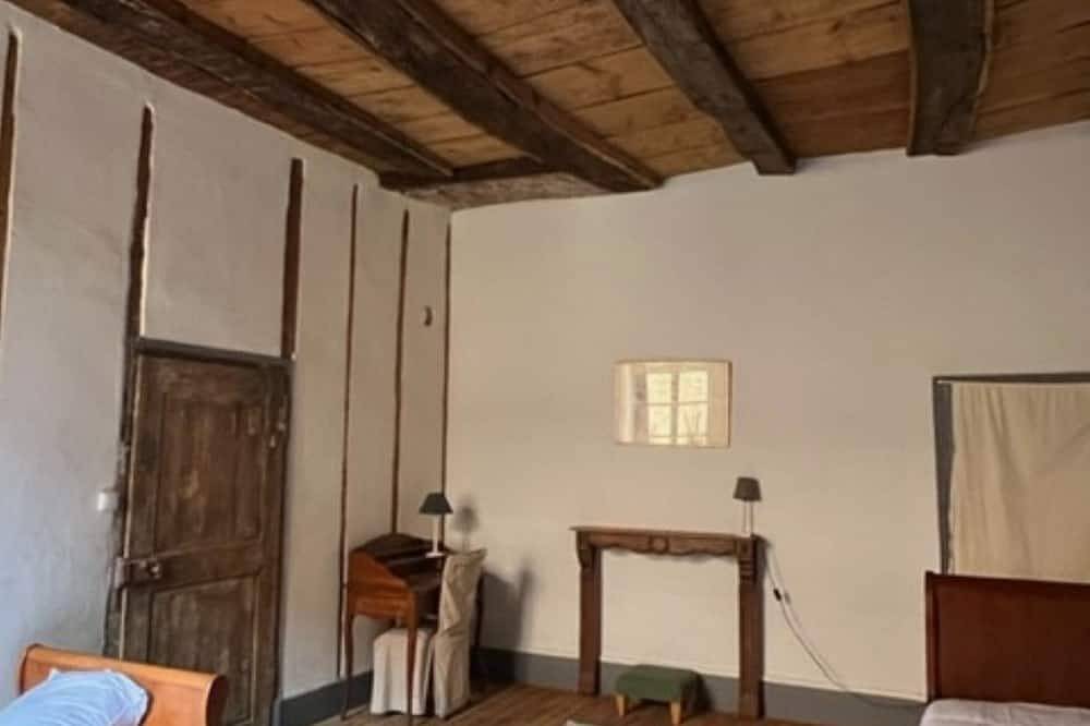 Appartement entier, Appartement dans un Hôtel Particulier Renaissance in Pesmes, Haute-Saône