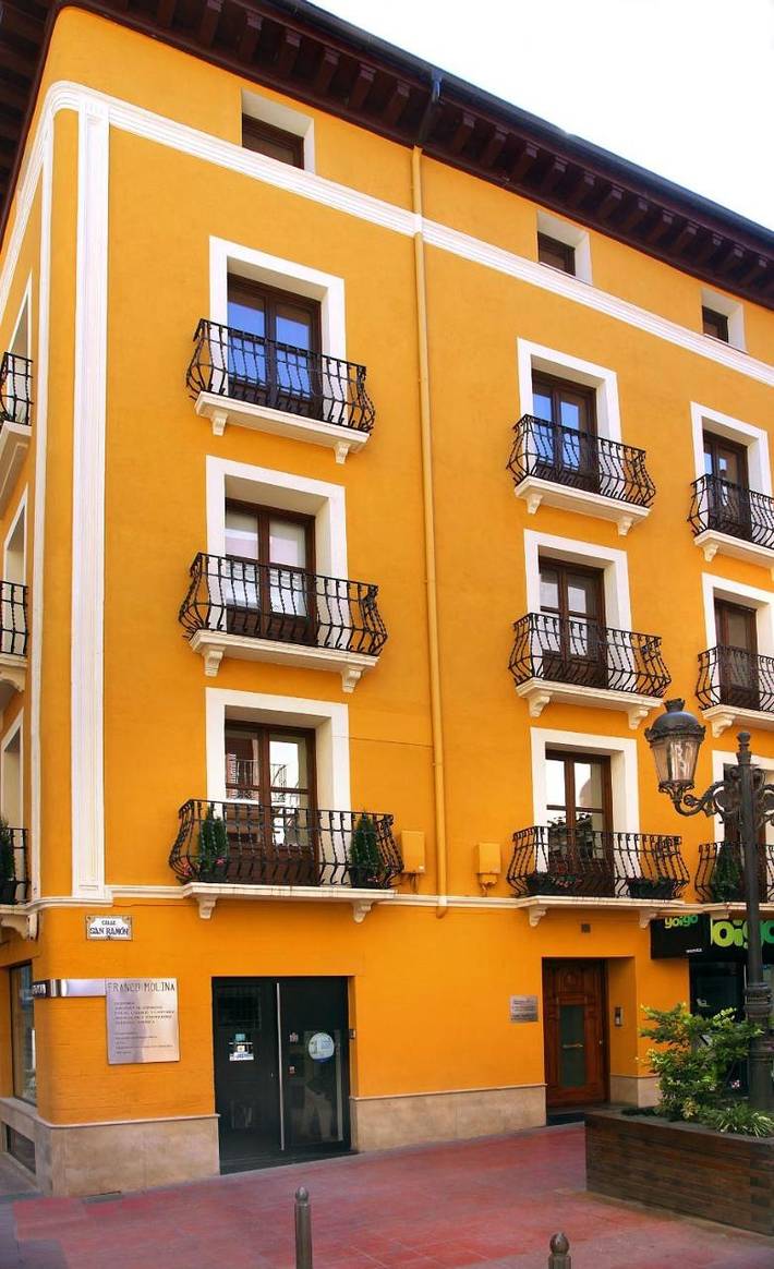 Gîte pour 4 personnes, avec balcon à Barbastro - 2