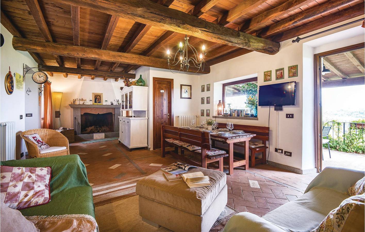 Gemütliche Wohnung mit Pool, Terrasse, WLAN und Klimaanlage in Vitorchiano, Viterbo Provinz