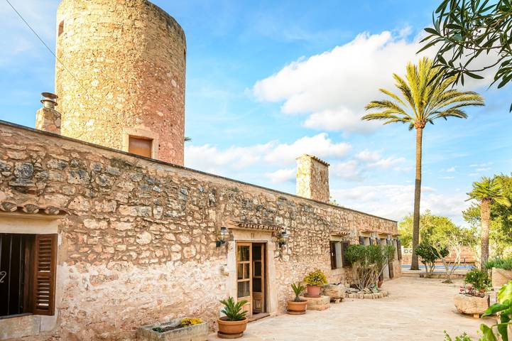 Ferienhaus 'Villa Moli De Ca N'orell' mit privatem Pool, Gemeinschaftsterrasse und Wlan in Santanyí, Mallorca Süden
