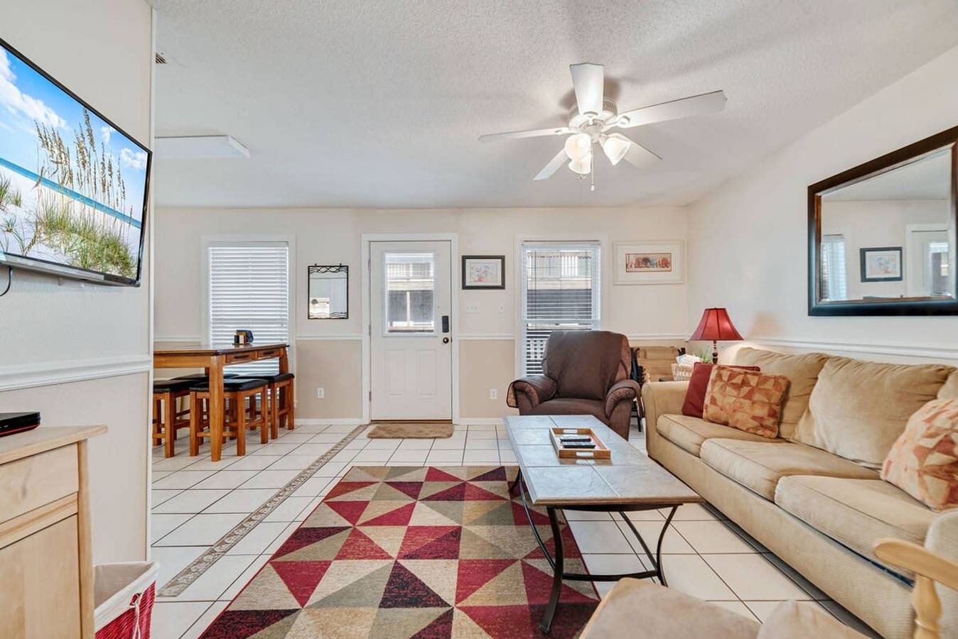 Entire apartment, The Beach Front 601- Affordable Beachfront 2 bedrooms 1 5 baths sleeps 6 in Gulf Shores, Mobile Bay