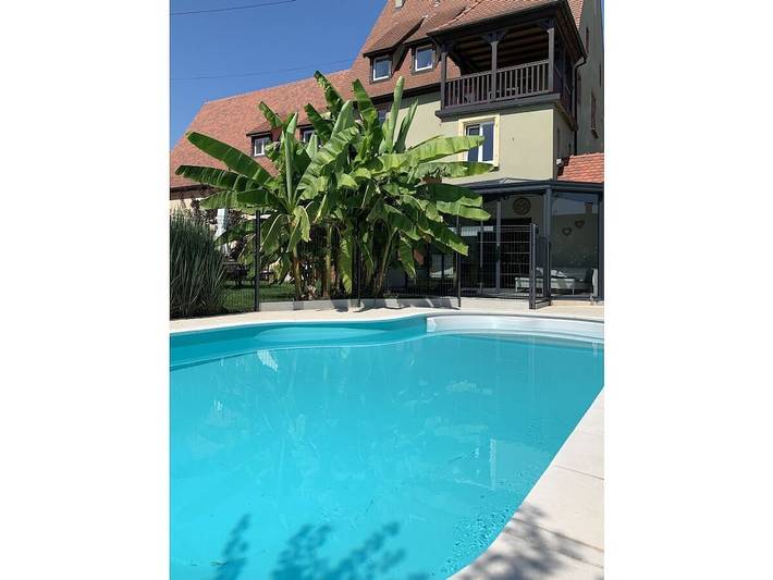 Gîte pour 6 personnes, avec Terrasse et Jardin ainsi que Piscine et Sauna