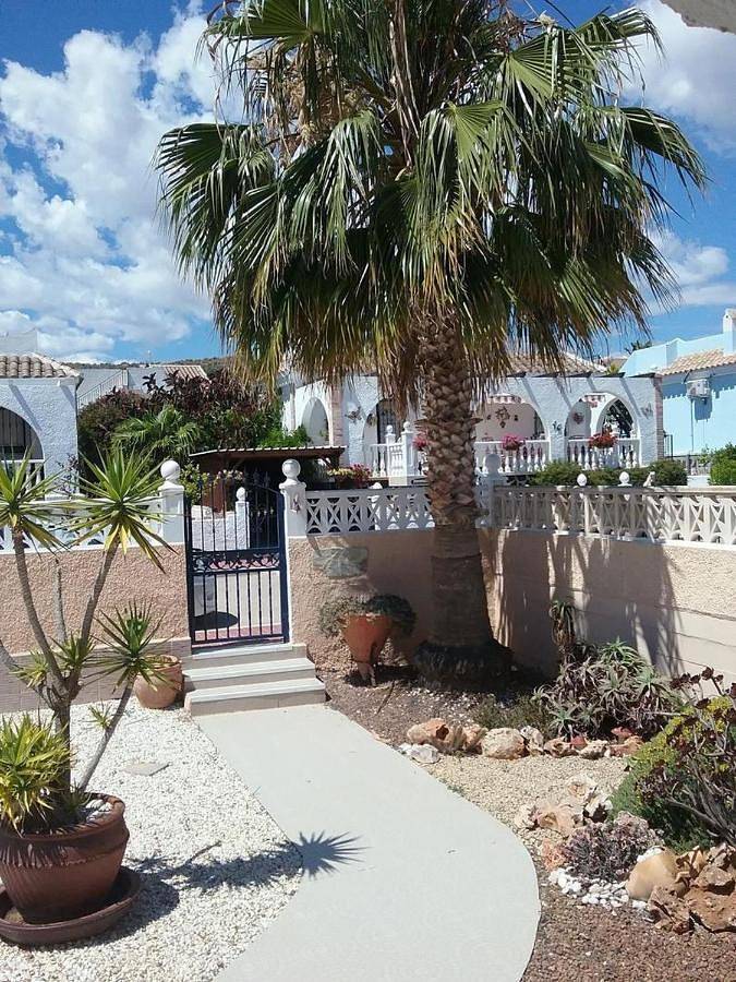 Location de vacances pour 4 personnes, avec piscine ainsi que jardin et jacuzzi dans Camposol - 3