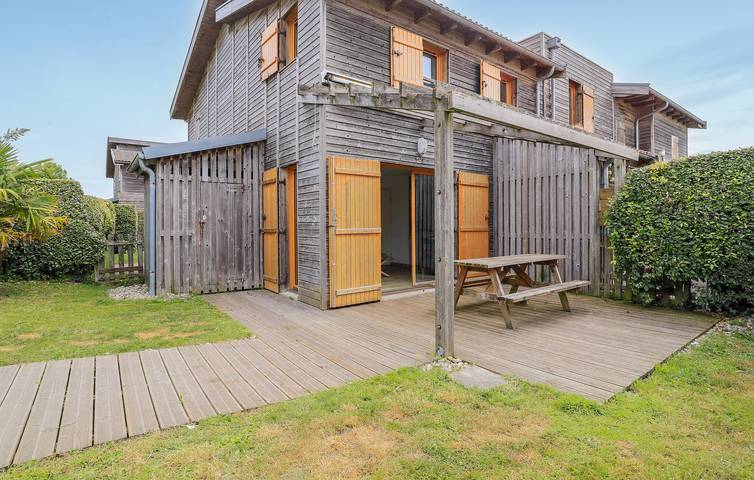 Ferienhaus für 4 Personen, mit Terrasse und Garten