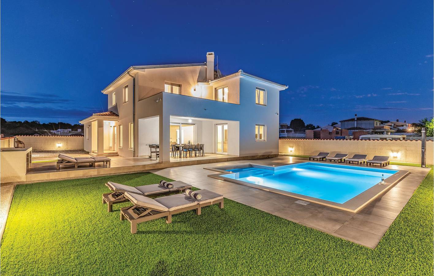 Ferienhaus für 10 Personen mit Terrasse in Galizana, Südküste Istrien