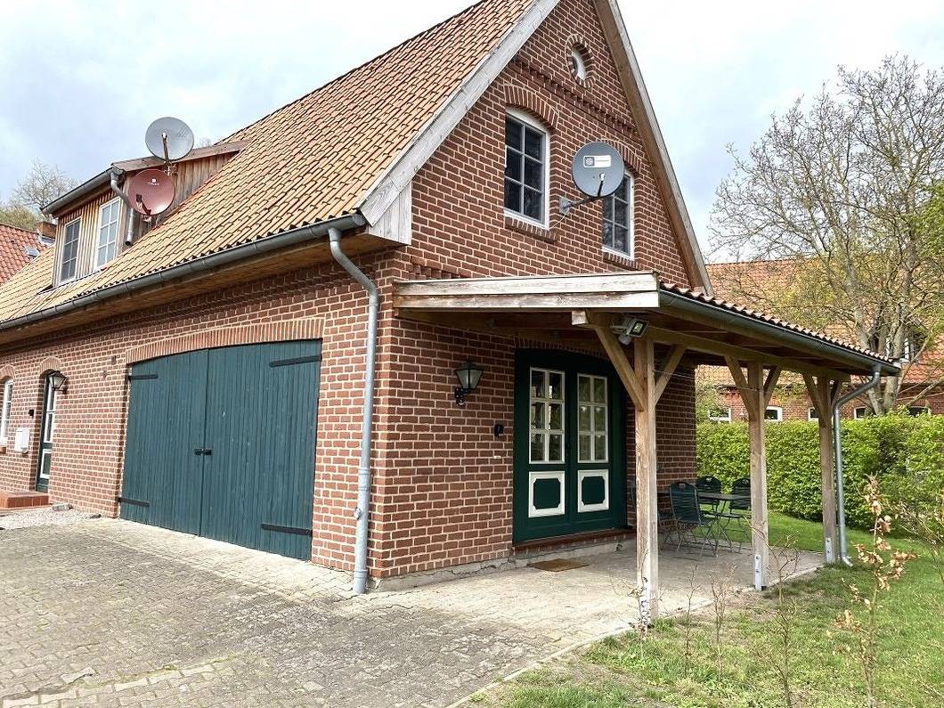Ganze Ferienwohnung, Falkenhorst - Kirchtwiete 4a in Lüdersburg, Elbtalaue